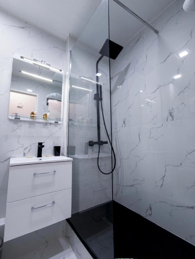 1 Min To The Beach Apartment - Kitchen - Tramway - Air Conditioner - Wifi - Promenade Des Anglais Nisa Exterior foto